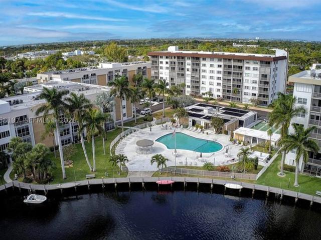 Condo for sale in Oakland Park, Florida