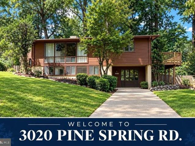 House for sale in Falls Church, Virginia