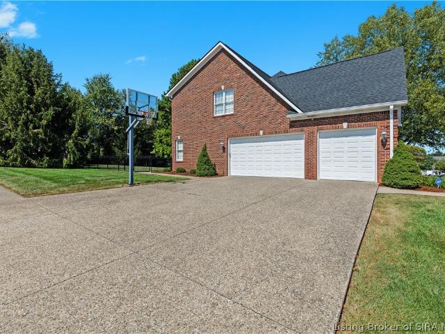 House for sale in New Albany, Indiana