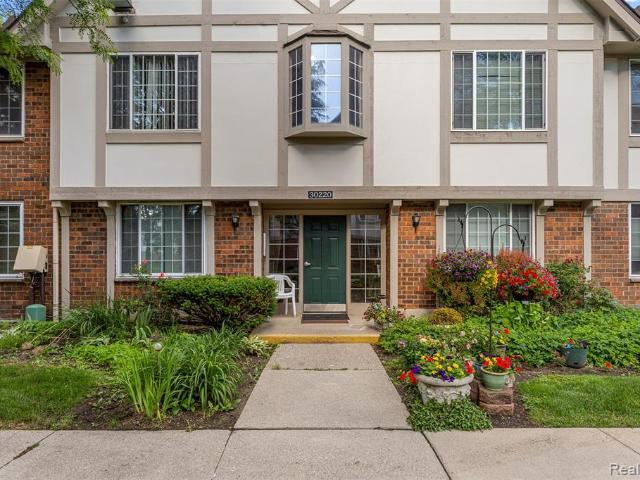 Condo for sale in Southfield, Michigan