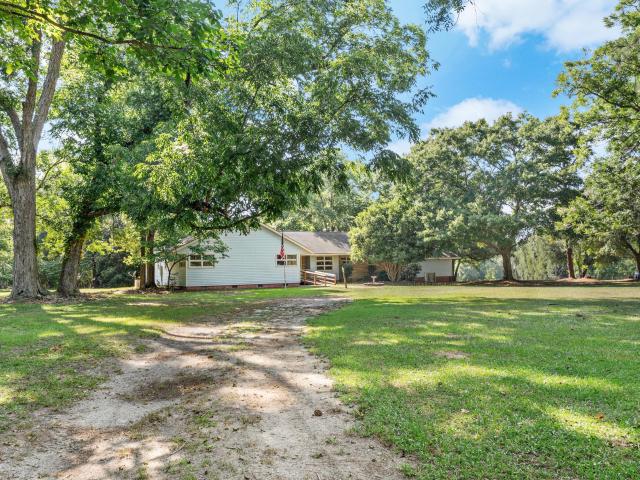 House for sale in Cordova, South Carolina