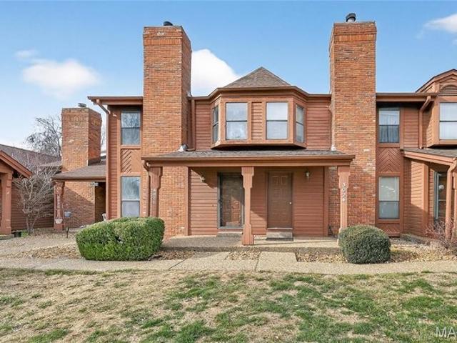 Townhouse for sale in Saint Charles, Missouri