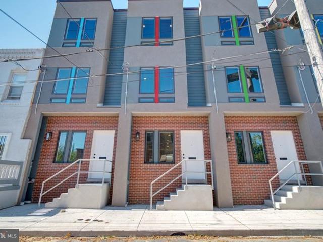 Townhouse for sale in North Philadelphia, Philadelphia