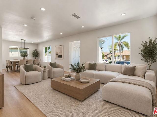 House for sale in Hyde Park, Los Angeles