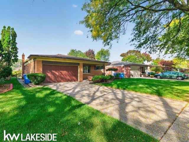 House for sale in Carole Lane, Warren