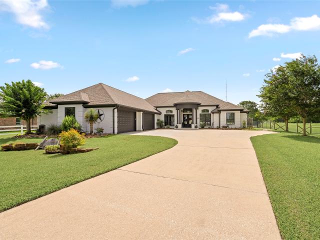 House for sale in Friendswood, Texas