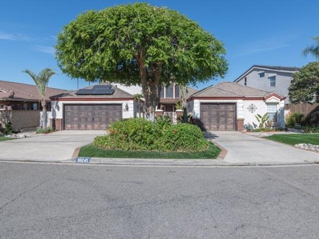 House for sale in Canyon Lake, California