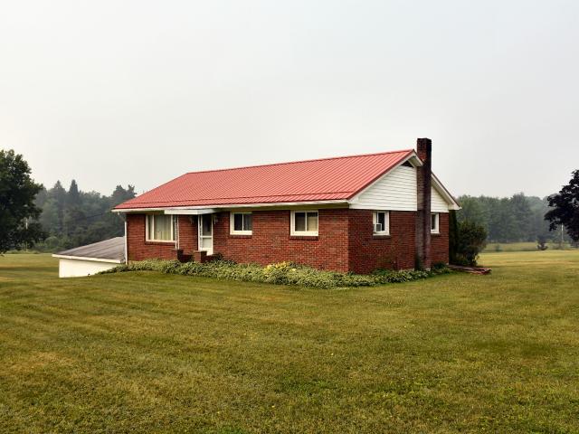 House for sale in Crawford, Pennsylvania