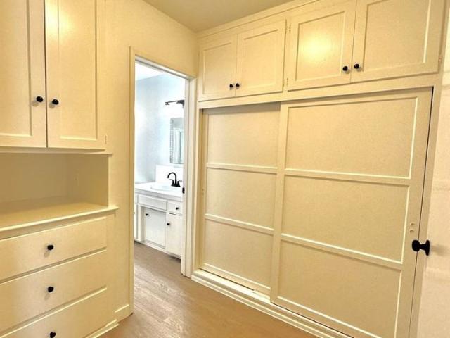 Apartment for rent in Long Beach, California