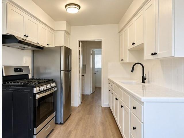 Apartment for rent in Long Beach, California
