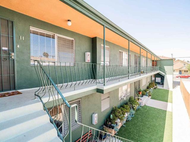 Apartment for rent in Long Beach, California