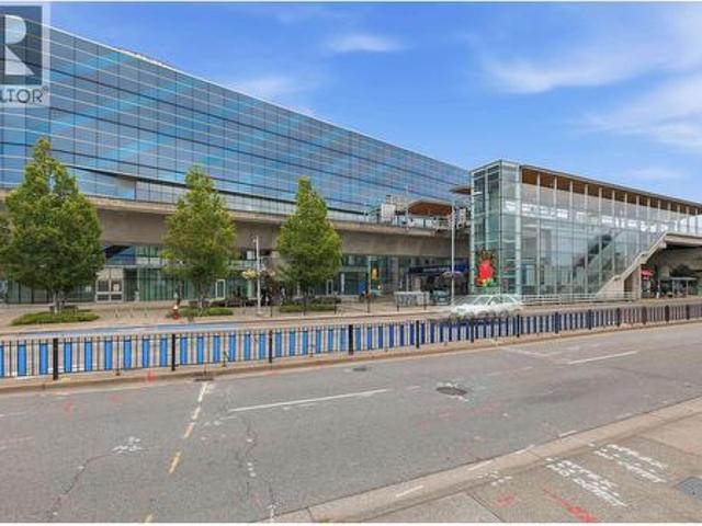 Commercial for rent in Aberdeen Village, Richmond