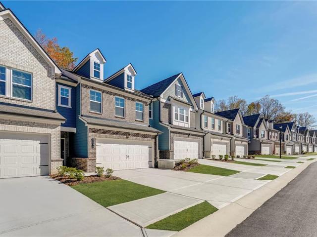 Townhouse for sale in Buford, Georgia