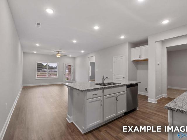 Townhouse for sale in Decatur, Alabama