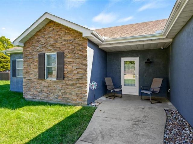 House for sale in Basehor, Leavenworth County