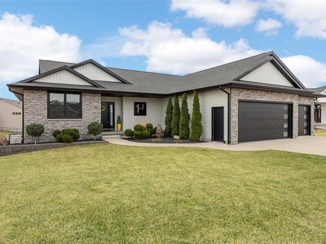 House for sale in Linn, Iowa