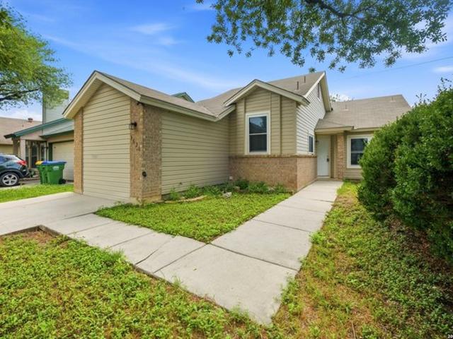 House for sale in San Antonio, Bexar County