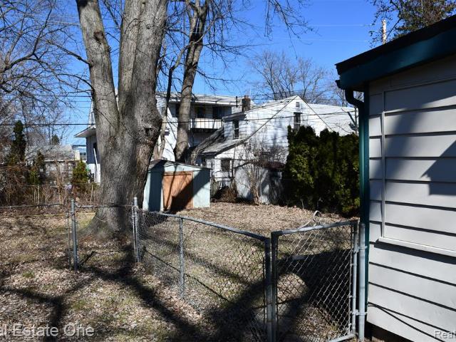 House for sale in Keego Harbor, Michigan