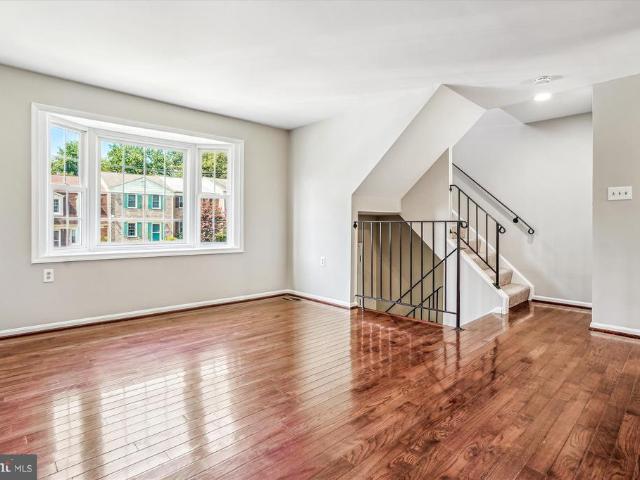 Townhouse for sale in Woodbridge