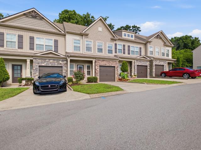Townhouse for sale in Tennessee