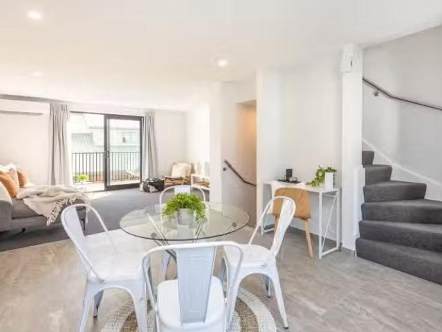 House for sale in Chaslands, Canterbury