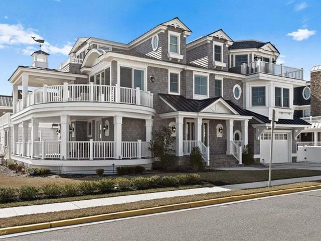 House for sale in Avalon, New Jersey