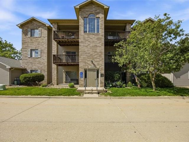 Condo for sale in Linn, Iowa
