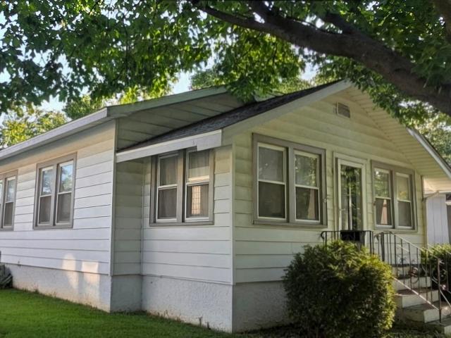 House for sale in Hammond, Indiana