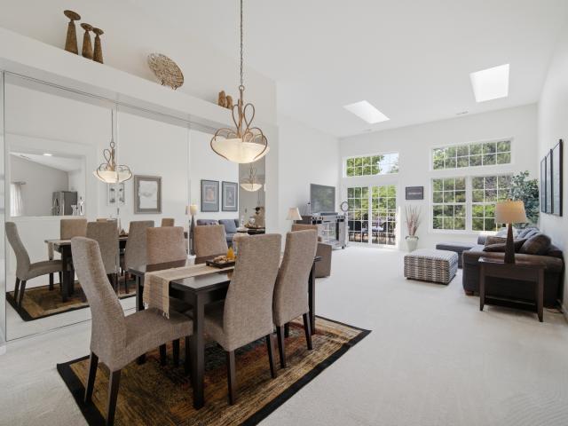 Townhouse for sale in Glenview, Illinois