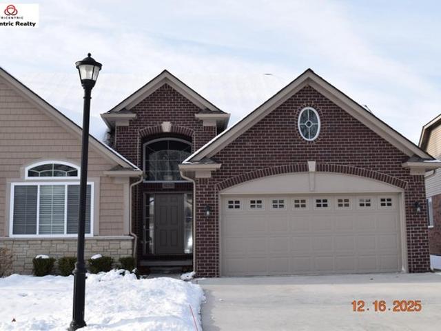 Condo for sale in Warren, Michigan