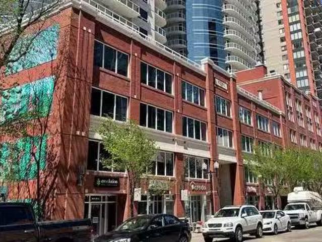 House for sale in Downtown, Edmonton