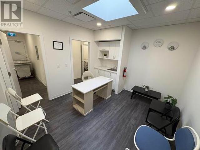 Commercial for rent in Maple Ridge, British Columbia