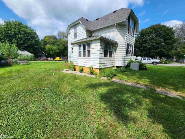 House for sale in Buffalo Center, Winnebago County