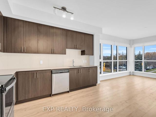 Condo for sale in Toronto, Golden Horseshoe