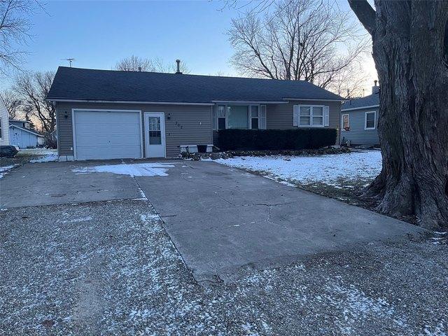 House for sale in Mitchellville, Iowa