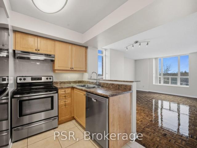 Condo for rent in Eglinton—Lawrence, Toronto