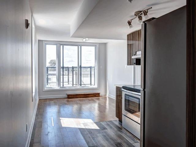 Apartment for rent in Cote-saint-luc, Quebec
