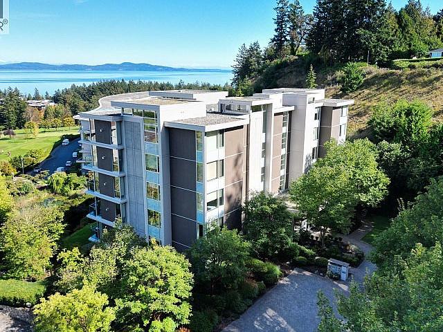 Condo for sale in Saanich, British Columbia