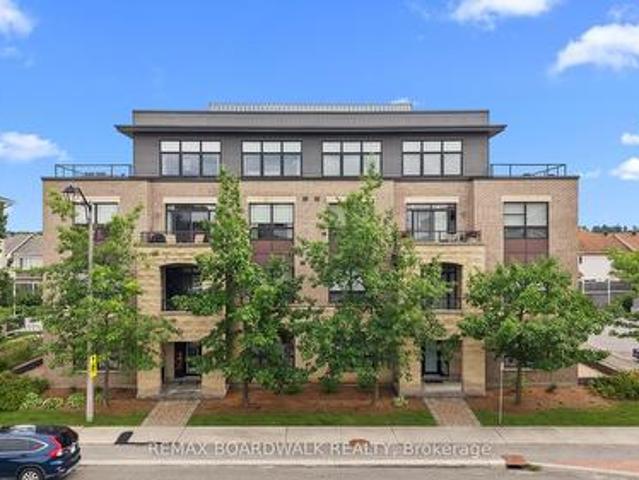 Condo for sale in Barrhaven East, Ottawa