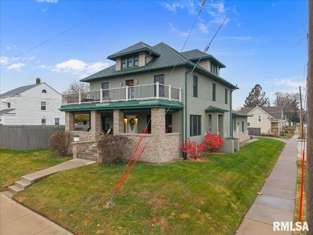 House for sale in Silvis, Illinois