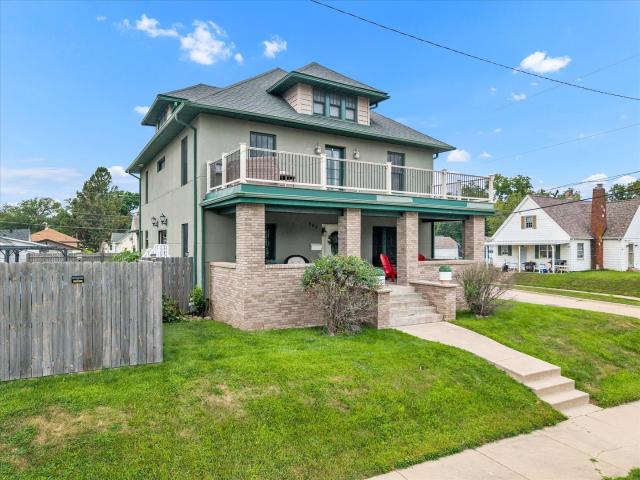 House for sale in Silvis, Illinois