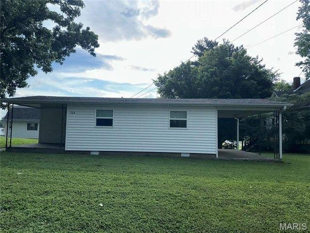 House for sale in Randolph, Illinois