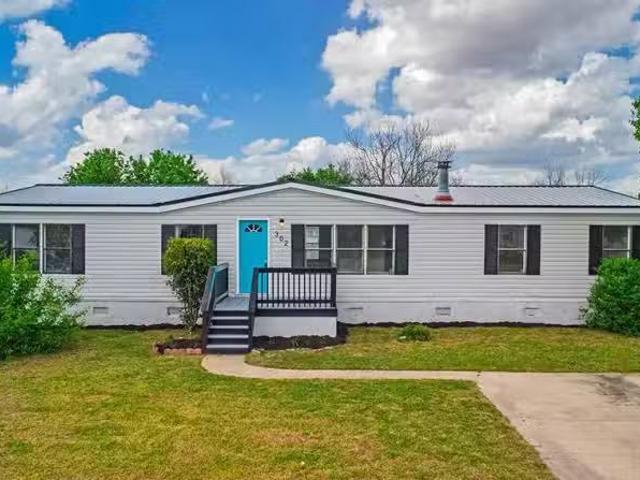 House for sale in Fort Valley