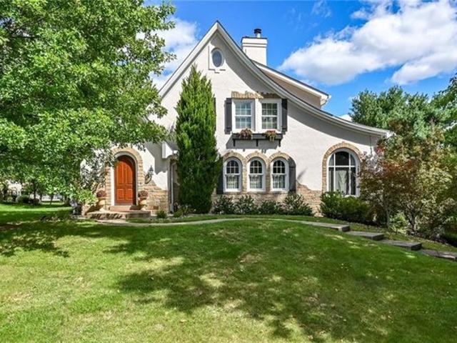 House for sale in Pinehurst, Cranberry Township