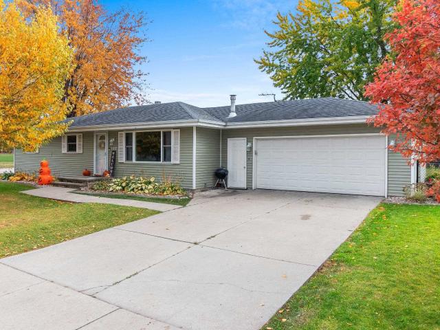 House for sale in Neenah, Winnebago County