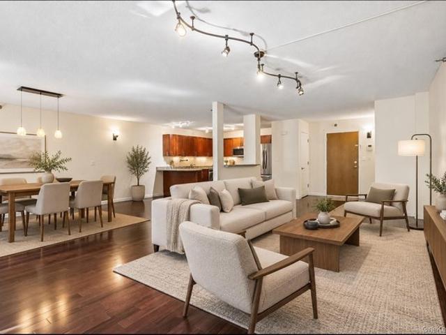 Condo for sale in White Plains, New York