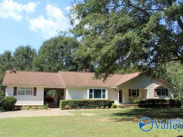House for sale in Arab, Alabama