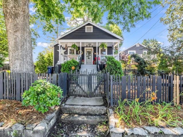 House for sale in Hendersonville, North Carolina