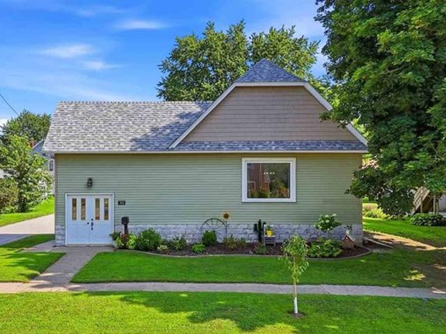 House for sale in Washington, Iowa