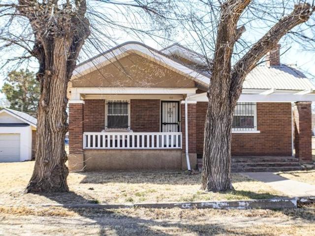 House for sale in Clarendon, Texas